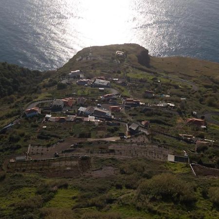 Refugio De Pedra Villa Faja da Ovelha ภายนอก รูปภาพ